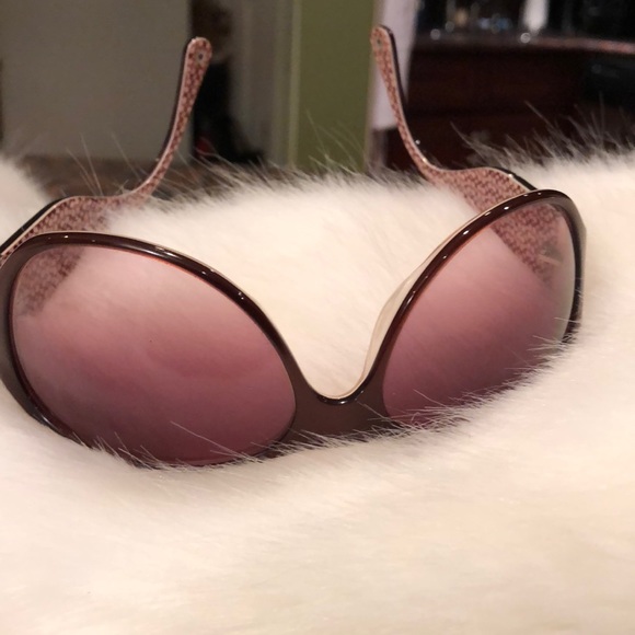 Authentic Coach Burgundy Colored Lens Sunglasses - Picture 7 of 8